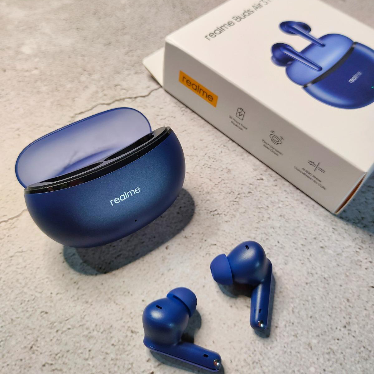Top-Tier Option - Realme Buds Air 3 Neo True Wireless Earbuds - Highly Durable - Easy to Use - Sleek Usage. 