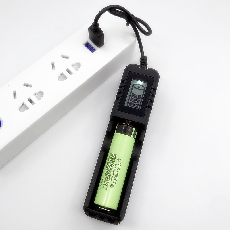 LCD 18650 Battery Charger 1 / 2 Slots Dual For 18650 Charging 4.2V Rechargeable Lithium Battery Charger. 