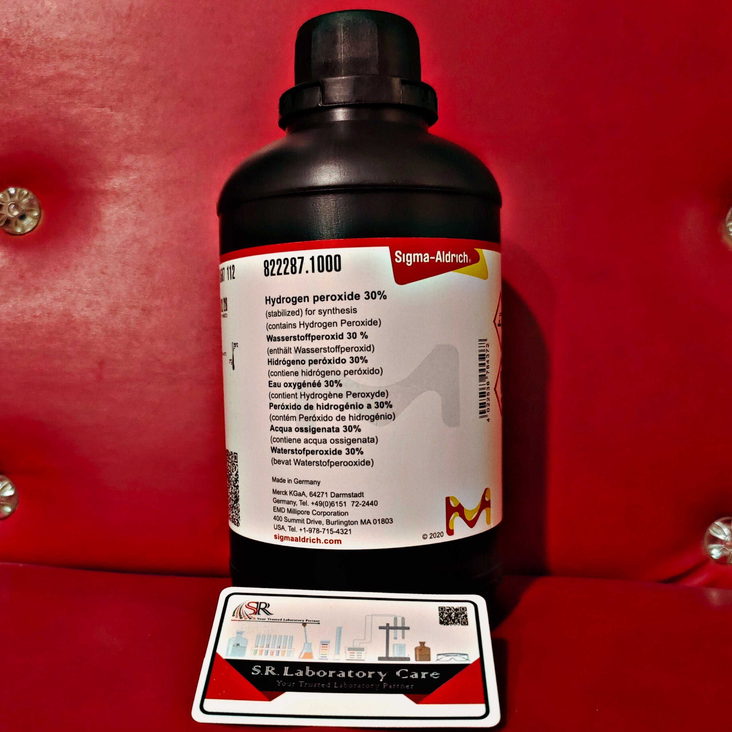Hydrogen Peroxide | Hydrogen Peroxide 30% Solution | 1000 mL | H2O2 | Merck-Germany | For Laboratory, Disinfectant, Bleaching & Other Uses |. 