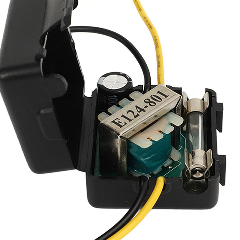 Car Power Filter 12V Stereo Power Supply Filter Audio Noise Reducer, for Equalizers Amplifiers, Easy Install Easy to Use. 