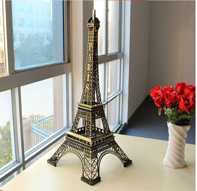 Eiffel Tower Showpiece. 