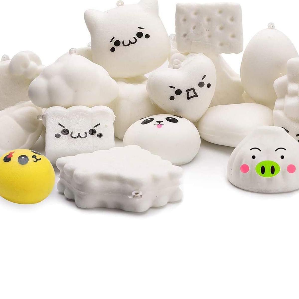【VisioN Shop】10Pcs DIY Mini Squeeze Toys Food Squishies Bread Toys Keychains With Colorful Cream Scented Kawaii Simulation