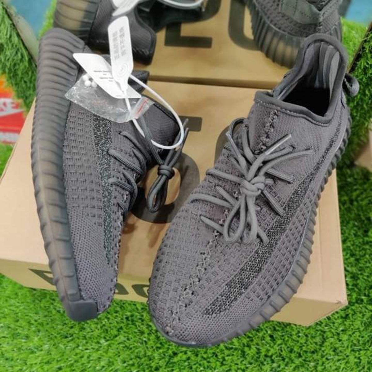 adidas gazelle silver green womens Yezzy 350 V2 Reflective Black 1:1  Splayd