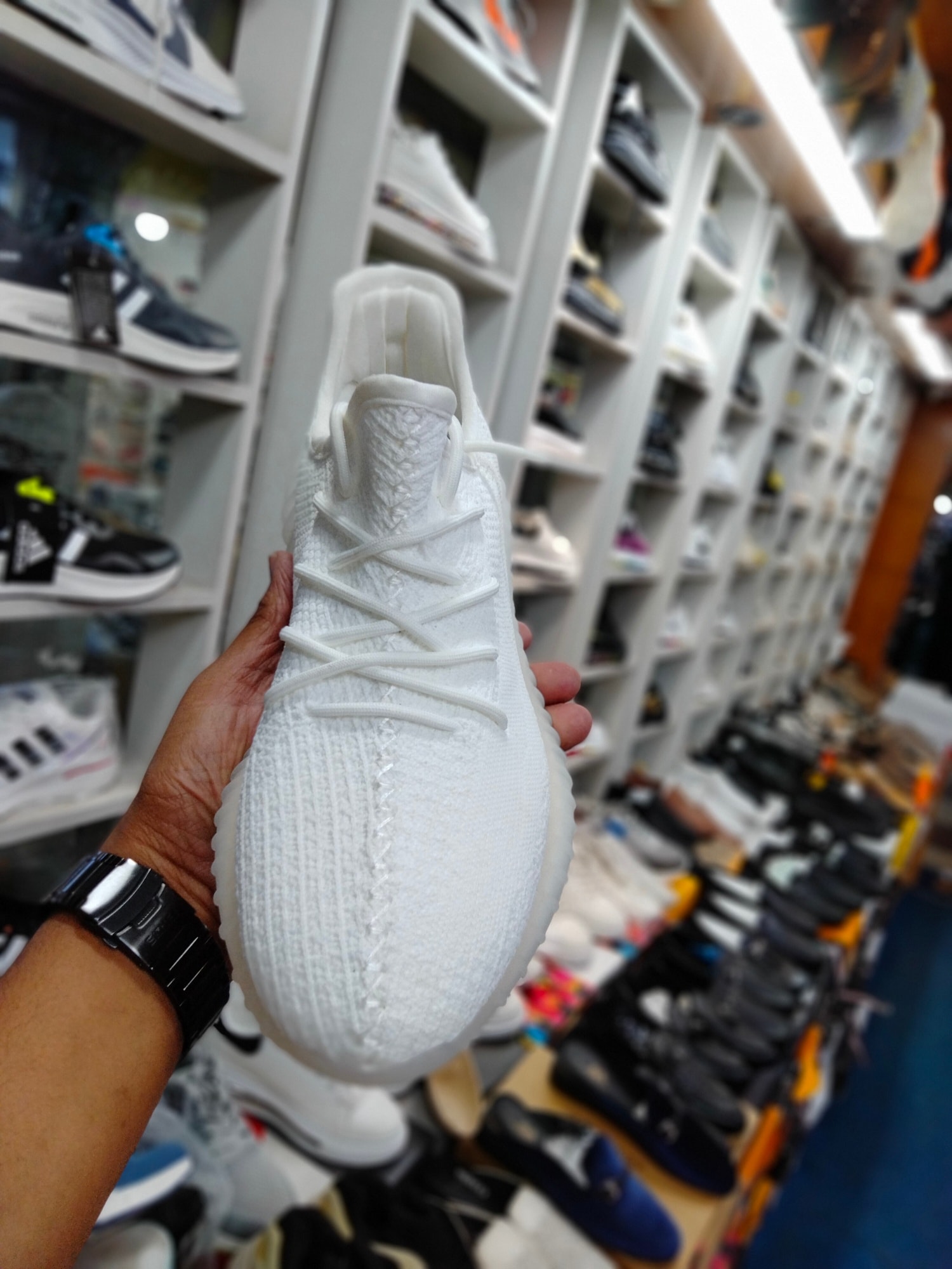 Adidas yeezy 2025 price in bd