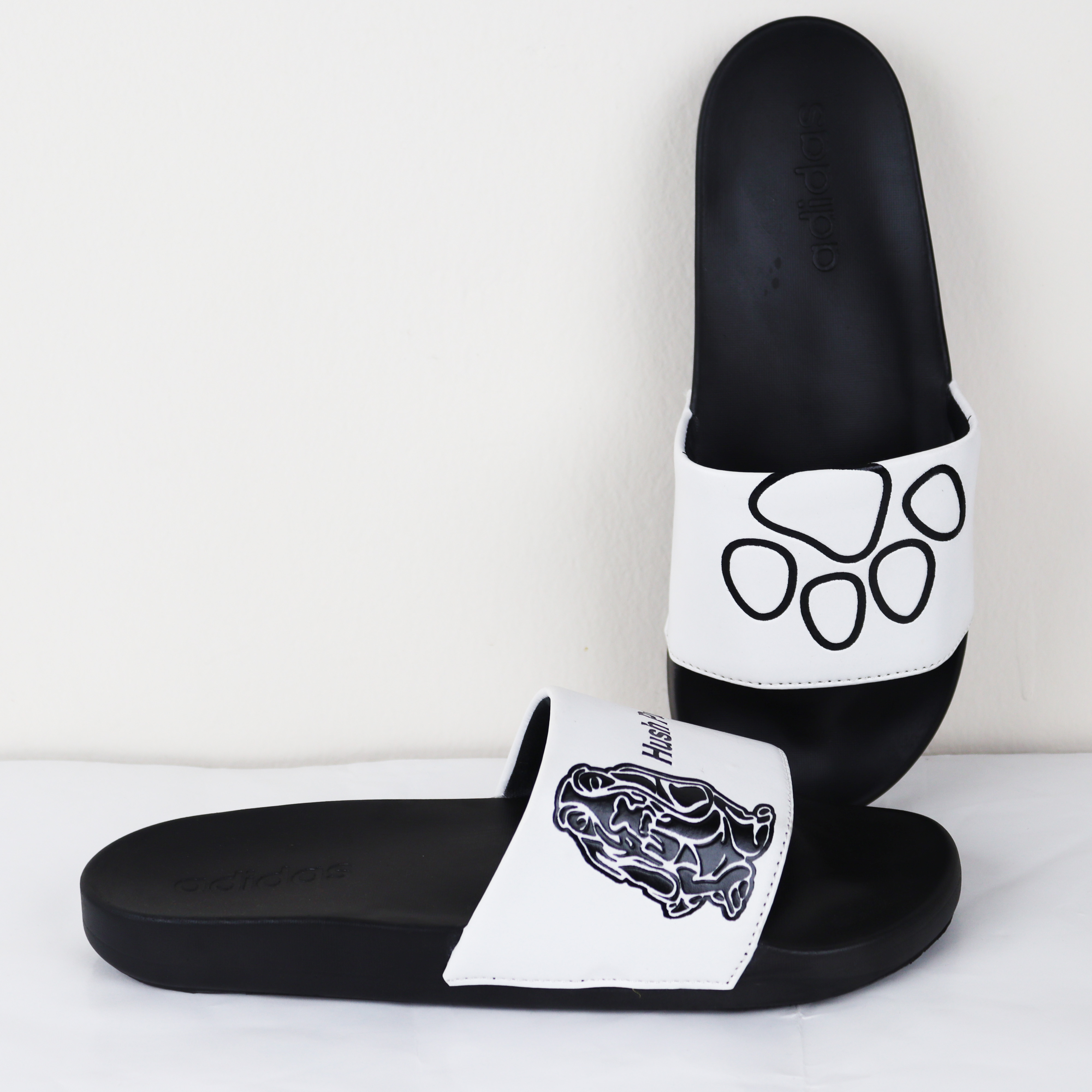 New Trendy Fashionable Black And White Color HUSH PUPP Slide Slipper Sandal For Men Stylish Men’s Sandal S24. 