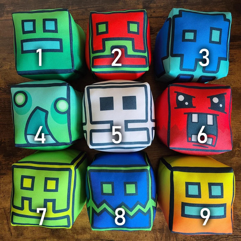 New Cross-Border Geometry Dash Plush Geometric Sprint Surrounding the Game Plush Puppet and Doll. 
