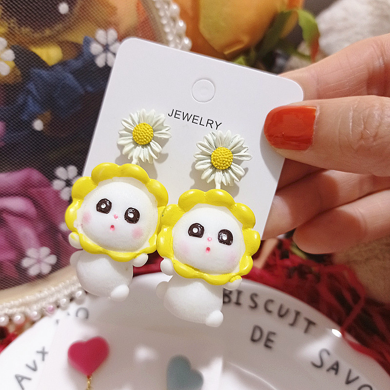Autumn new cartoon resin cute pearl boys and girls sunflower white cat 925 silver earrings earrings for girls