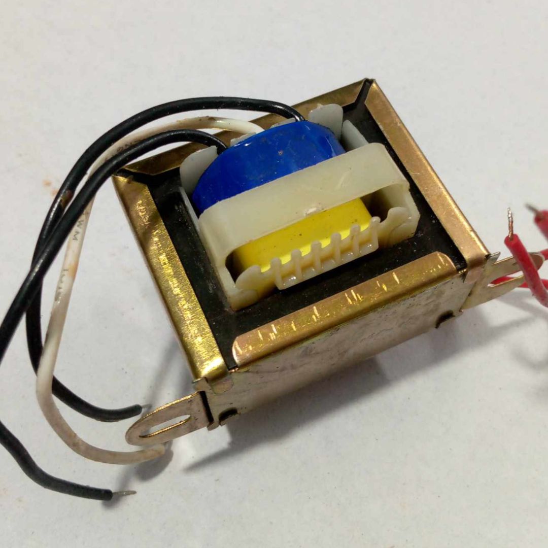 1Amp 6V Transformer 6V-0-6V 1000mA Input AC 220V 50Hz Output DC 6V Volt 1A Step Down Transformers For Power Supplies Adapters Electronics Project DIY - Multi Plug - Multi Plug. 