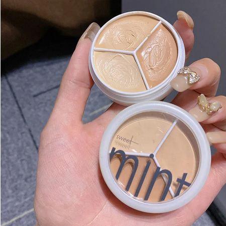 Sweet Mint Concealer Palette 3 Color Long lasting High Coverage concealer. 