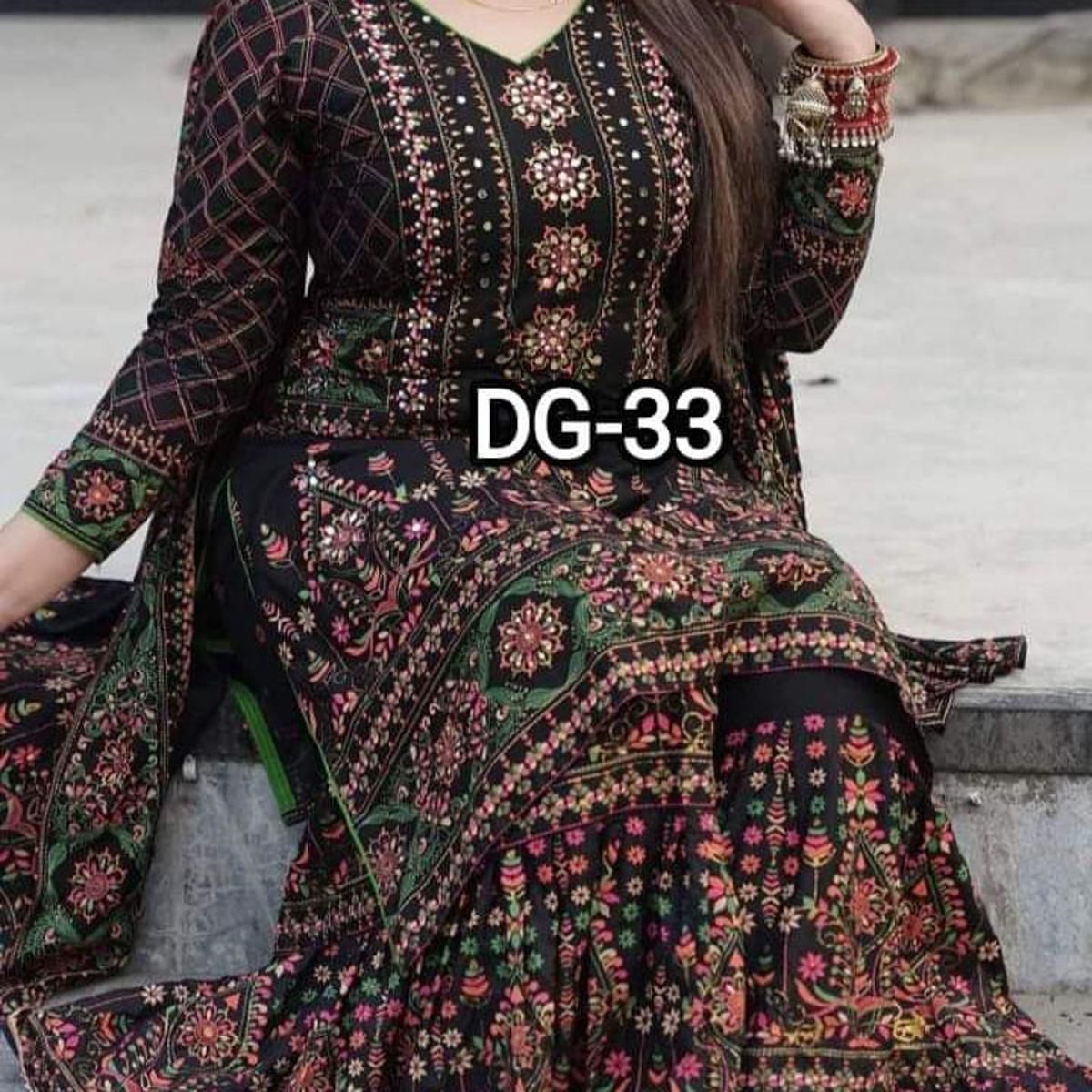 Exclusive Saree Linen Ready-Made Three-Piece Outfit for Women - Embrace Tradition with a Touch of Elegance