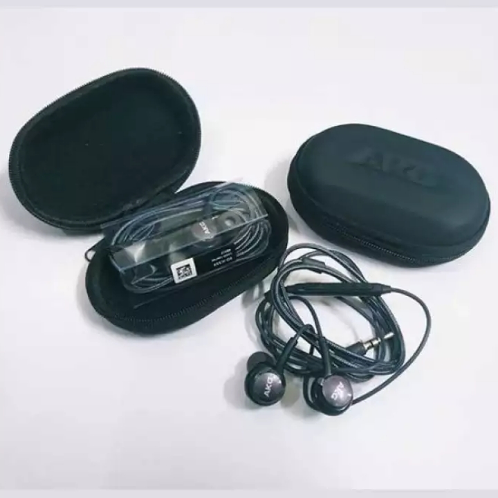 high super Quality Earphones metal body. 
