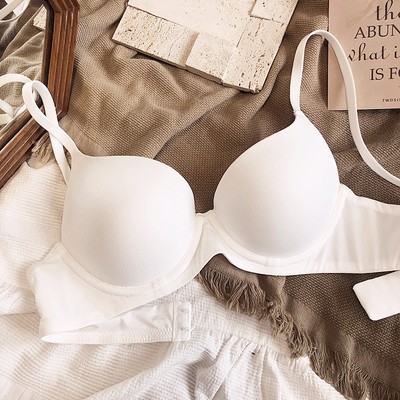 Japan Glossy Surface without a Scratch Comfortable Push up Bra Breast Holding Wireless Underwear Small Breasts Lady's Big All-Matching. 