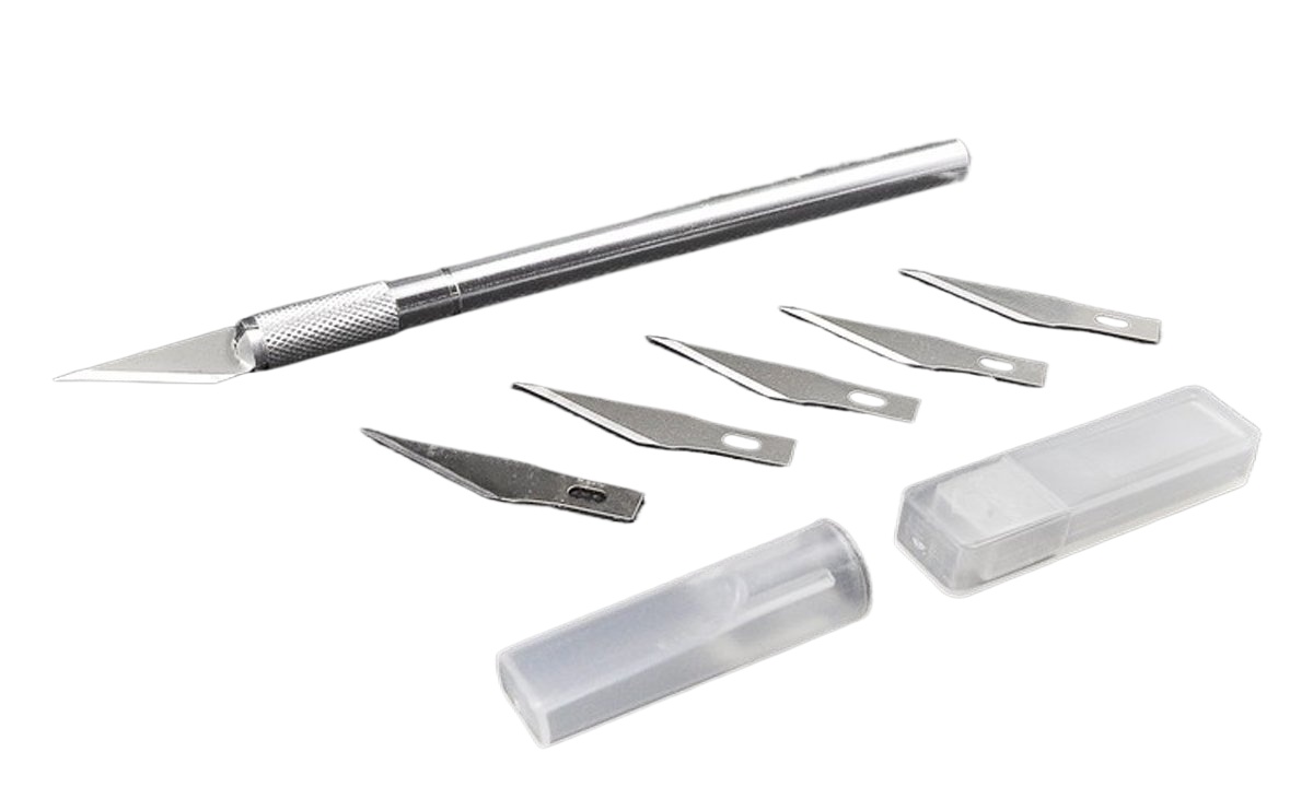 Multi-purpose Precision Art Knife With 5 Interchangeable Sharp Blades. 