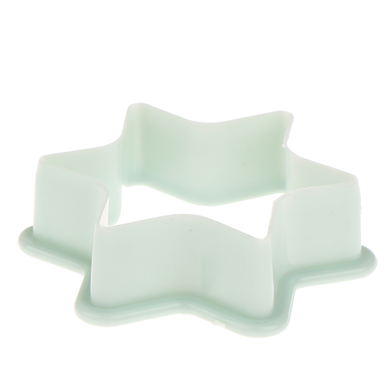 6Pcs/set Sandwich Sushi Biscuit Cutters Animal Shaped Plastic Cookie Pastry Mold. 