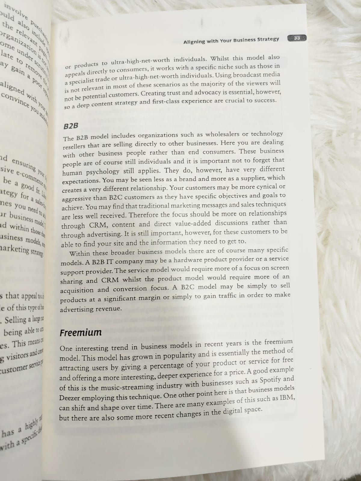 Digital Marketing Strategy: An Integrated Approach to Online Marketing Book by Simon Kingsnorth | Paperback. 