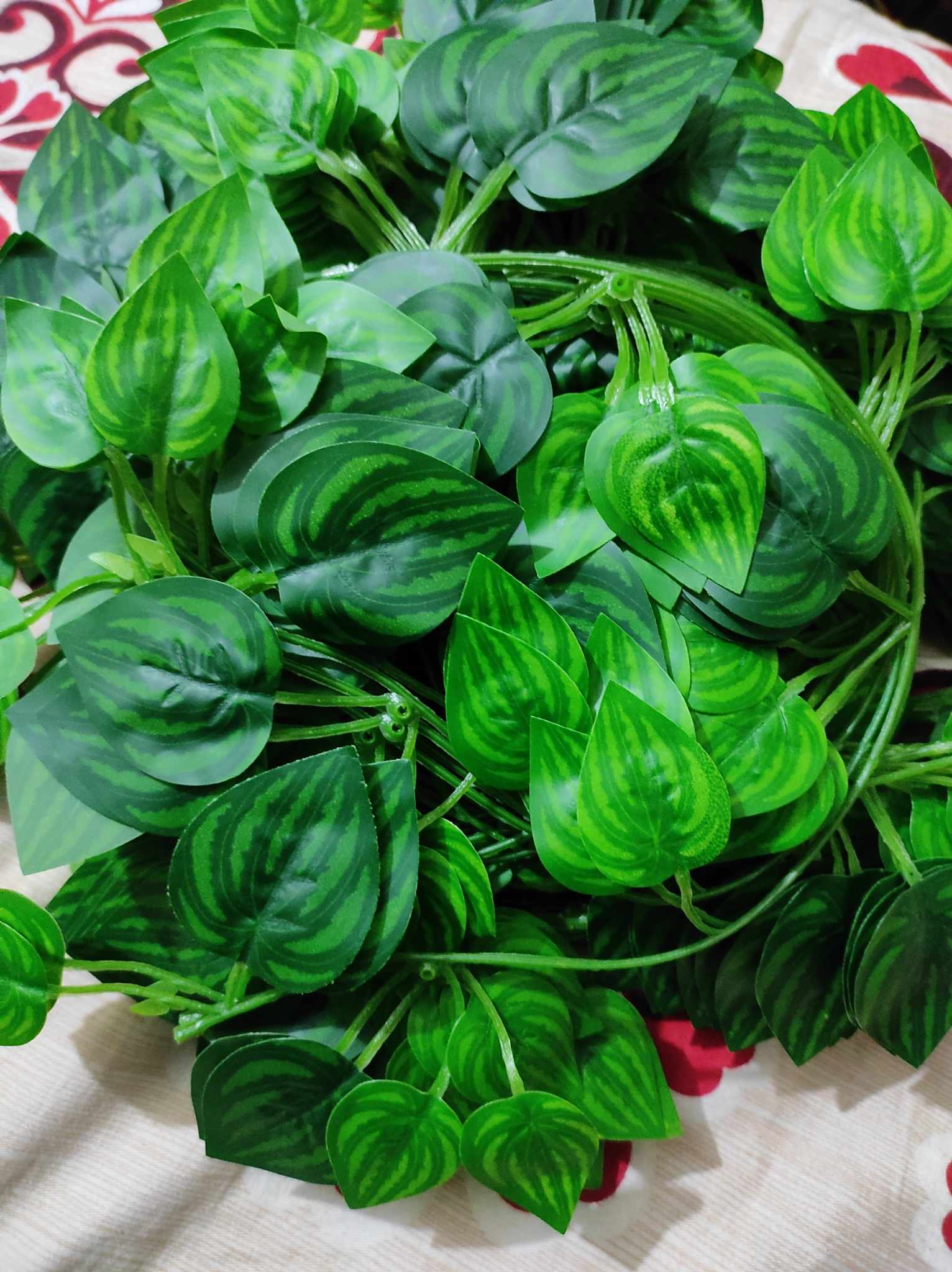 Artificial leaf set for room decore
