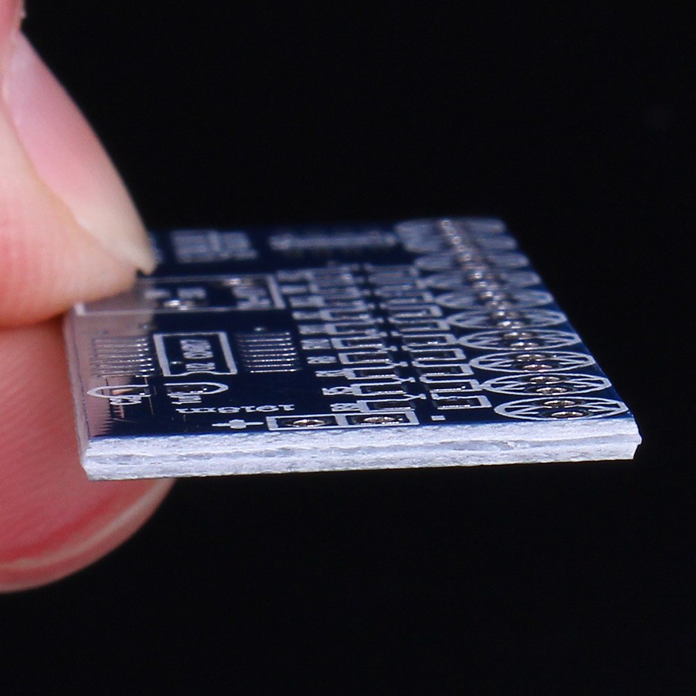 【happy one】NE555+CD4017 Flash Kits Flashing LED Light Suite 5.4x2.1cm Electronic Circuit Production Parts. 