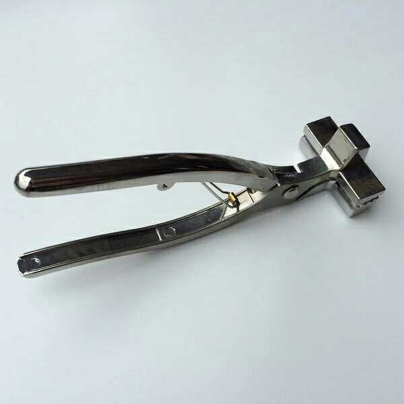 Chrome Canvas Stretching Pliers for stretcher bars artist framing tool. 