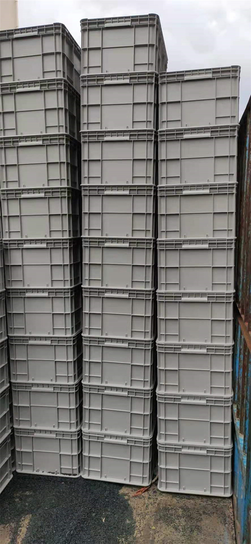 Wholesale Thickened Engineering Plastic Basket Large Non-Airtight Crate Rectangular Plastic Frame Logistics Box Storage Box Storage Box Glue. 