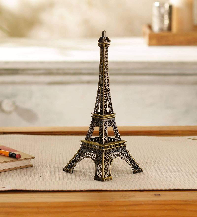Eiffel Tower Showpiece. 