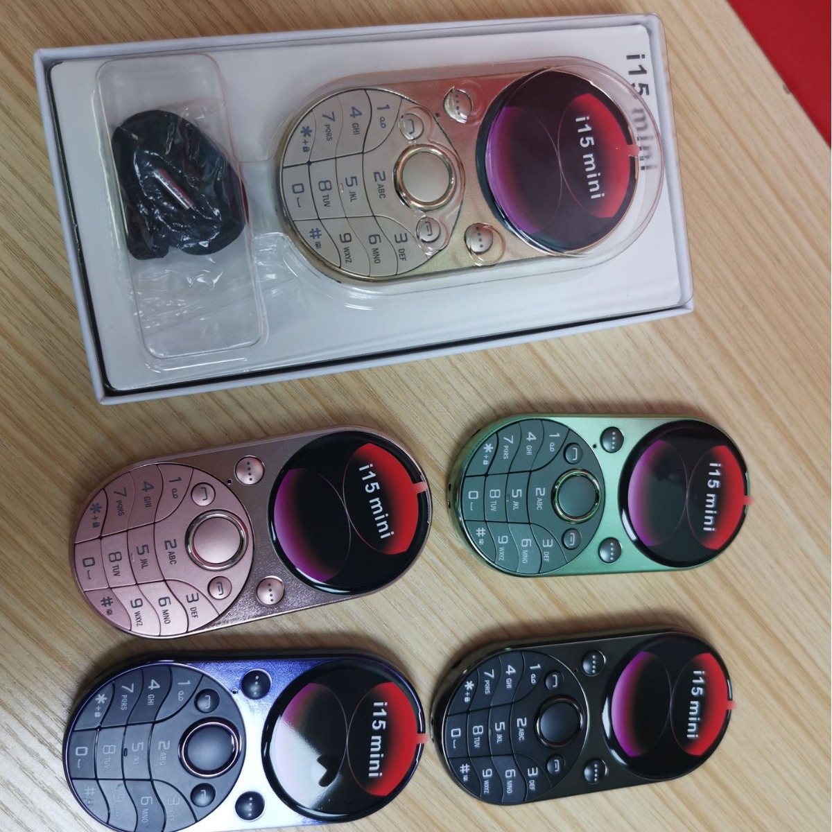 Cross-border foreign trade i15mini Mini Children Student Bluetooth Card Type Mobile Phone  FliIo14 i13 S23 F6 Machine. 