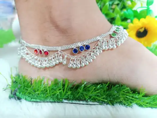 Traditional silver store payal