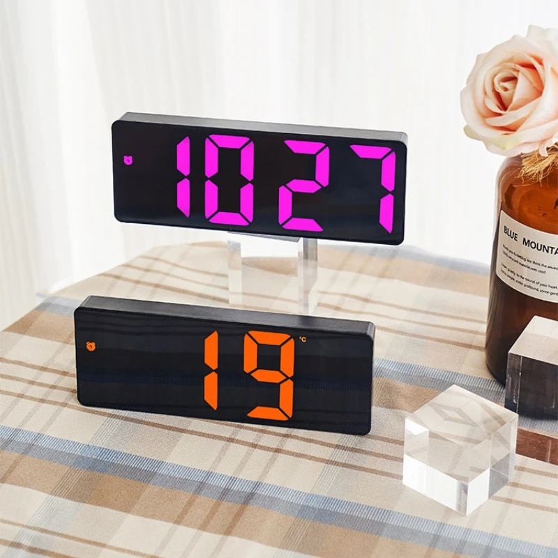 Modern Simplicity LED Digital Wall Clock Temperature Display Brightness Alarms Clock Wall Clock for House Home Office Decoration. 