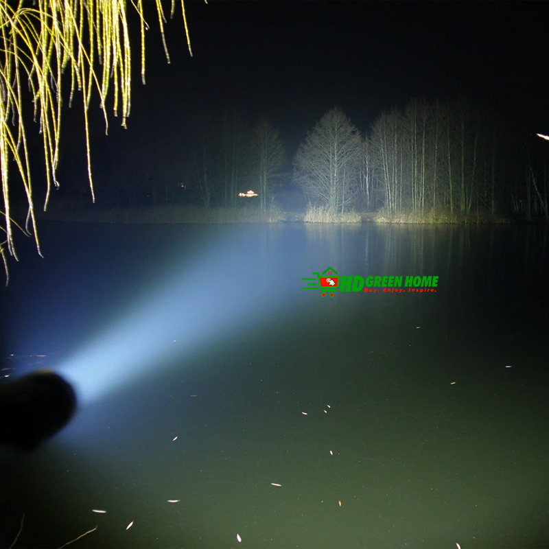 Powerful T6 LED Torchlight 10W 800 Lumen USB Rechargeable IP65 Torch Light. 