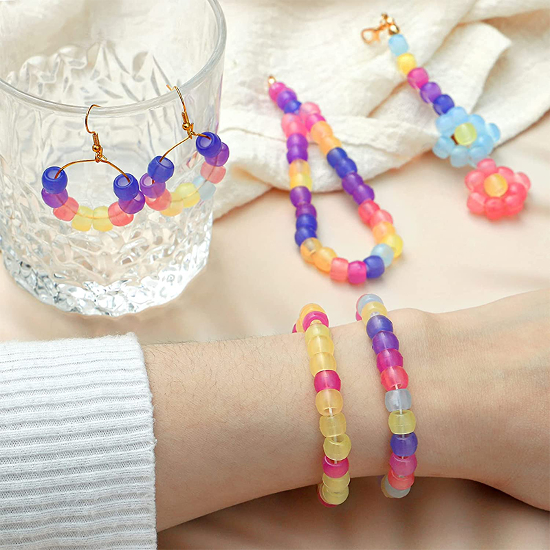 100pcs Color Changing UV Beads Mixed Color Glow In The Dark Beads DIY Jewelry Making Bracelets Necklace Qoddess. 