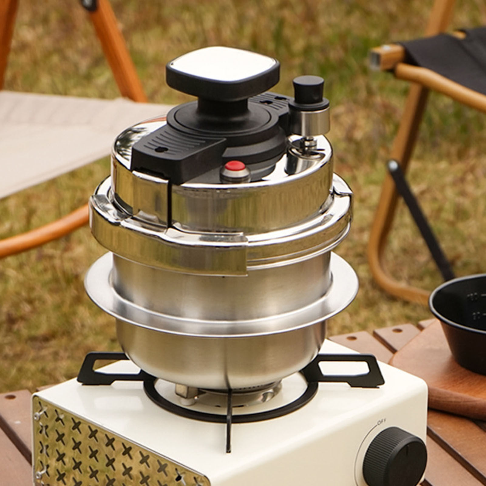 Mini Pressure Cooker Portable 1.6L Camping Pressure Cooker for Home. 