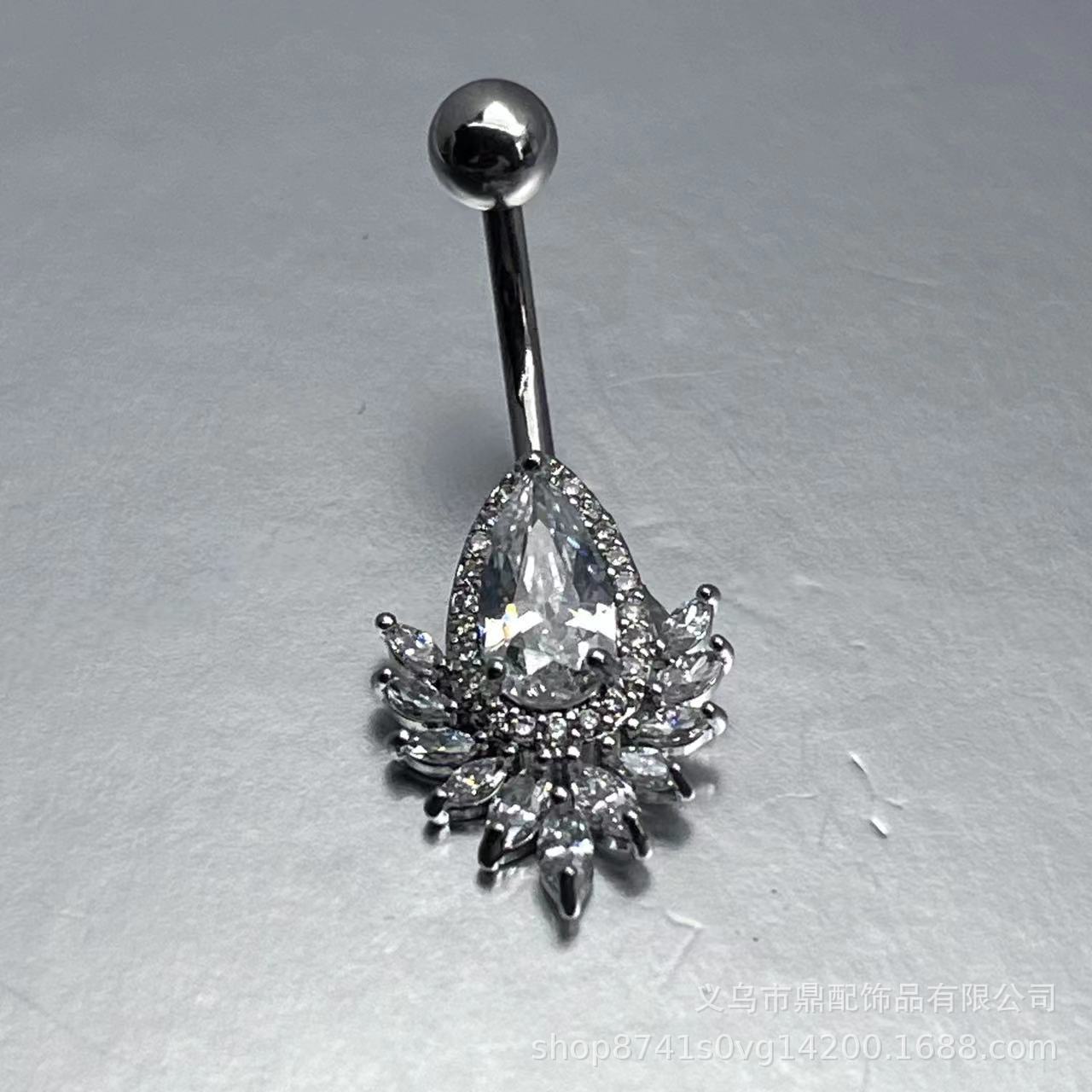 European and American cross-border light luxury style shiny navel ring heart-shaped tiger head panda windmill navel piercing navel ring source factory. 