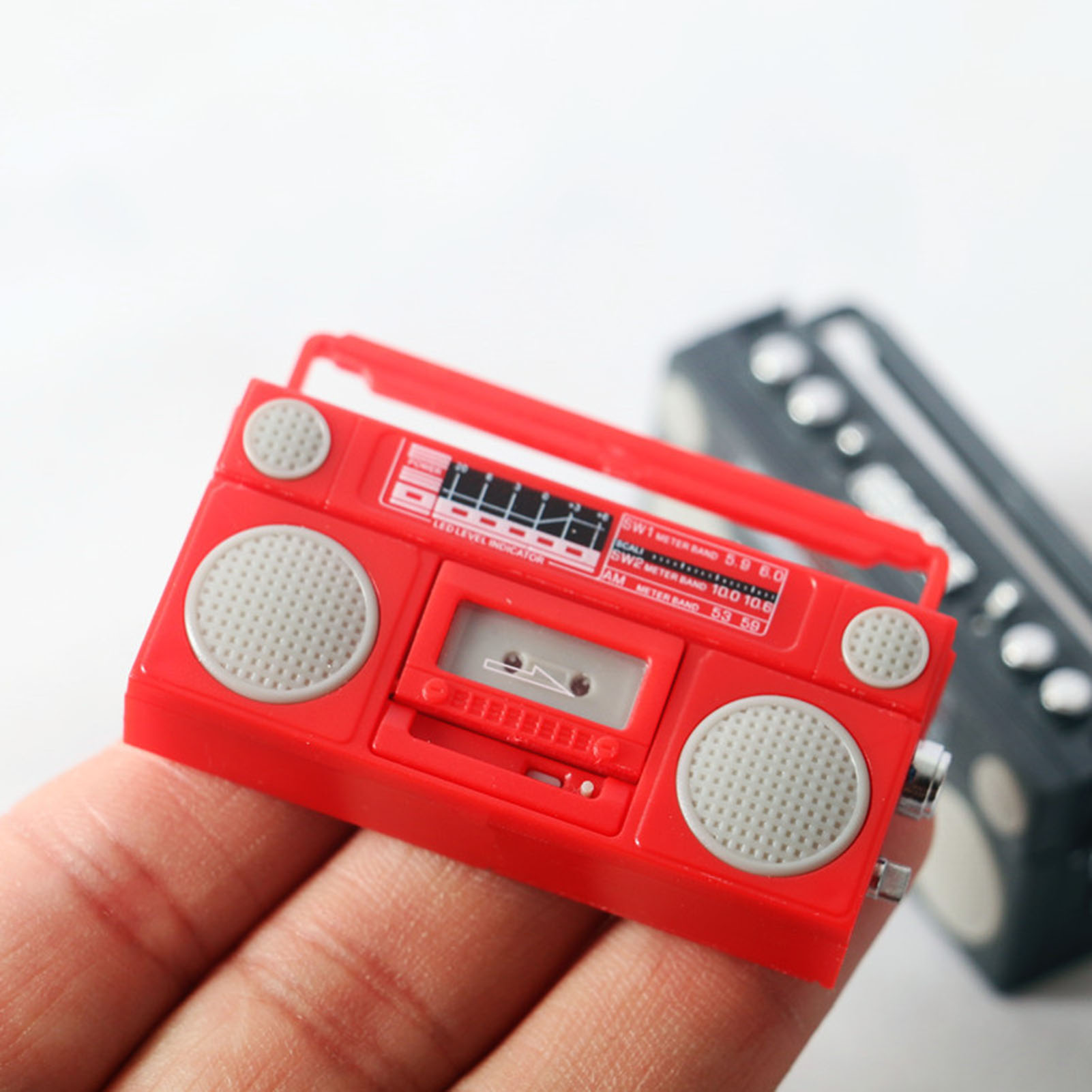 Dollhouse Radio No Deformation ni Record Player Toy. 