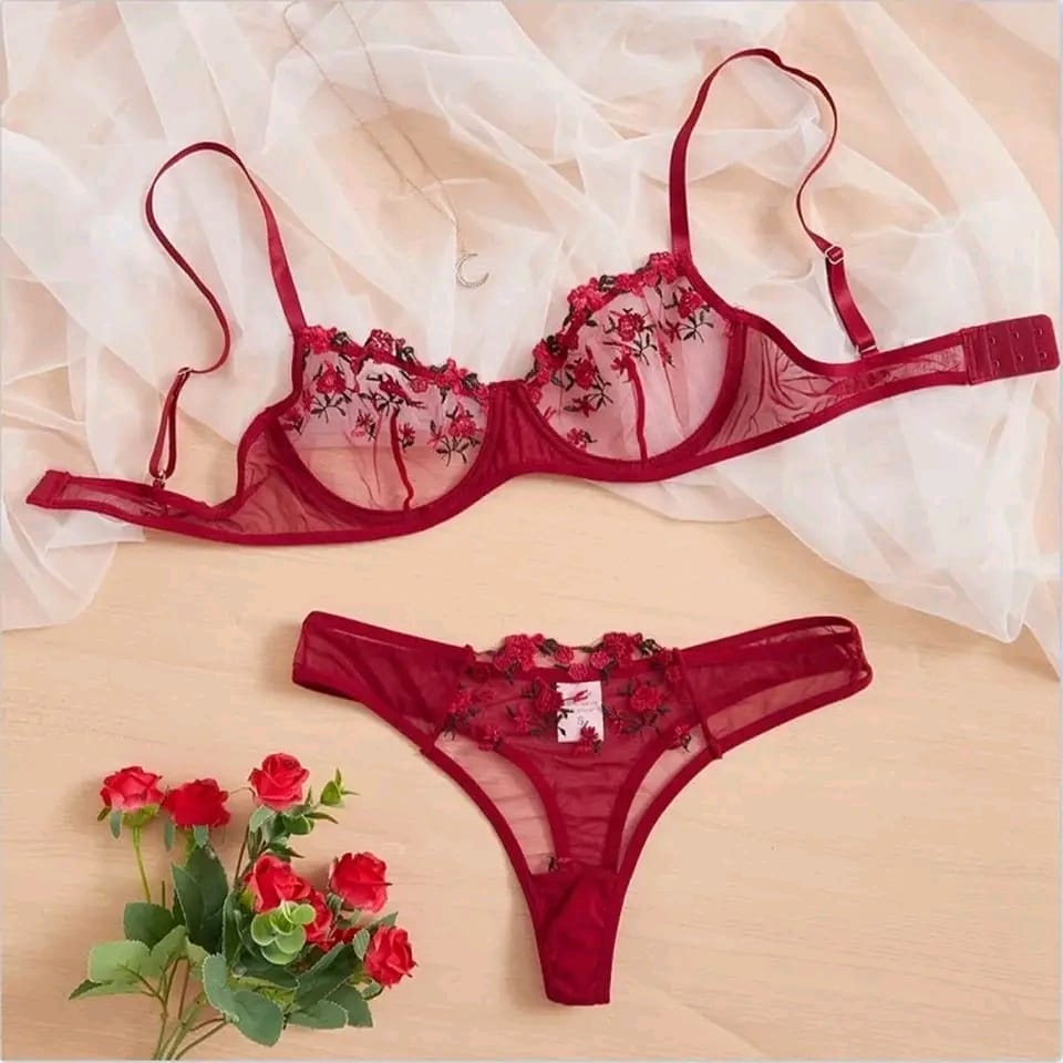 Khapsu Premium Quality Premium Quality Flower Transparent Lace style women bra and panty set. 