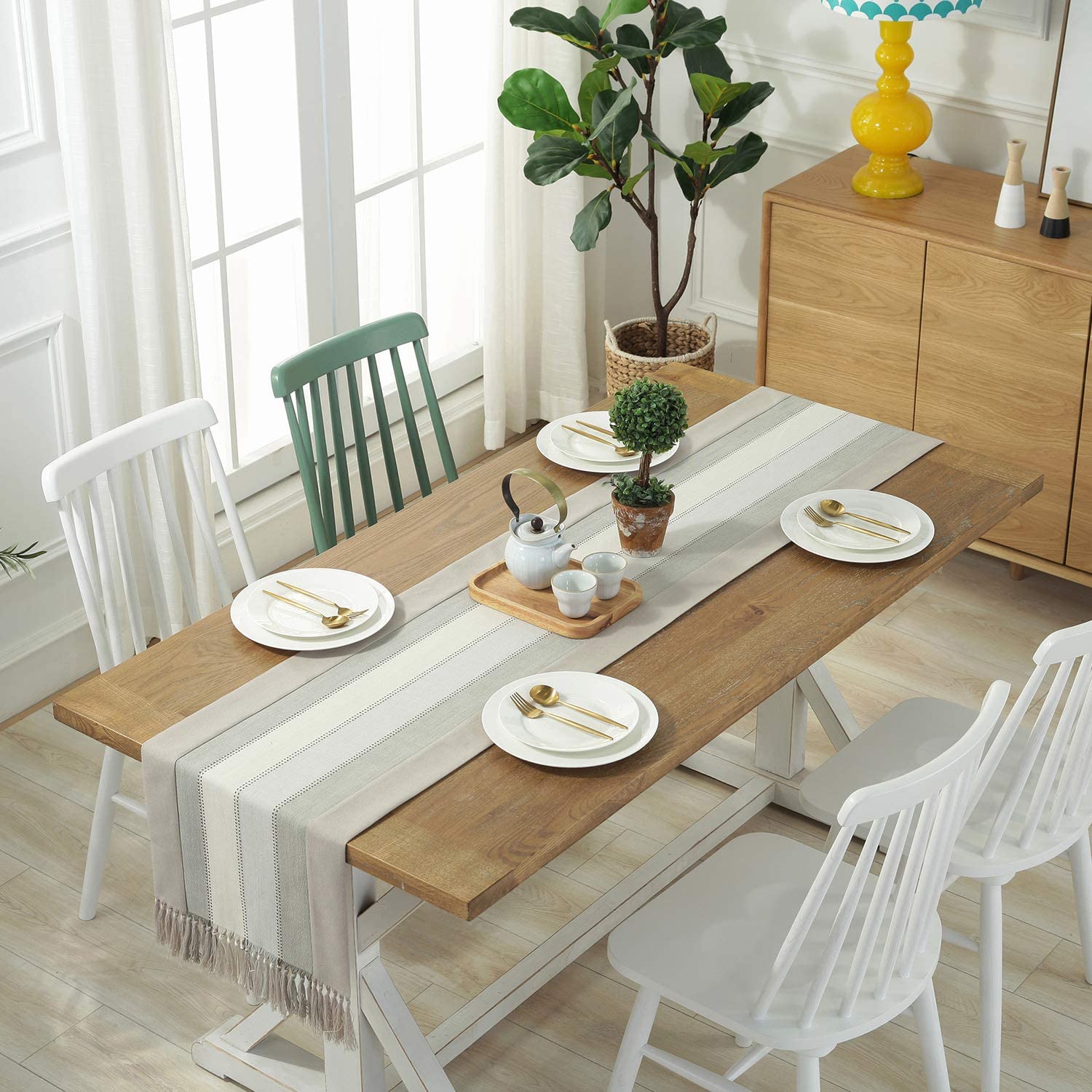 Vertical Stripe Rustic Table Runner with Tassels Linen Cotton Coffee Dining Table Cloth Runners Long Non Slip(38x220cm). 