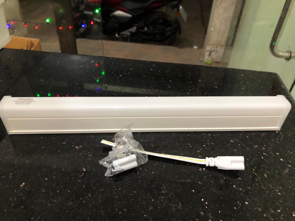 Tube Light 1 Feet Complete Set white color 7 wat T5. 