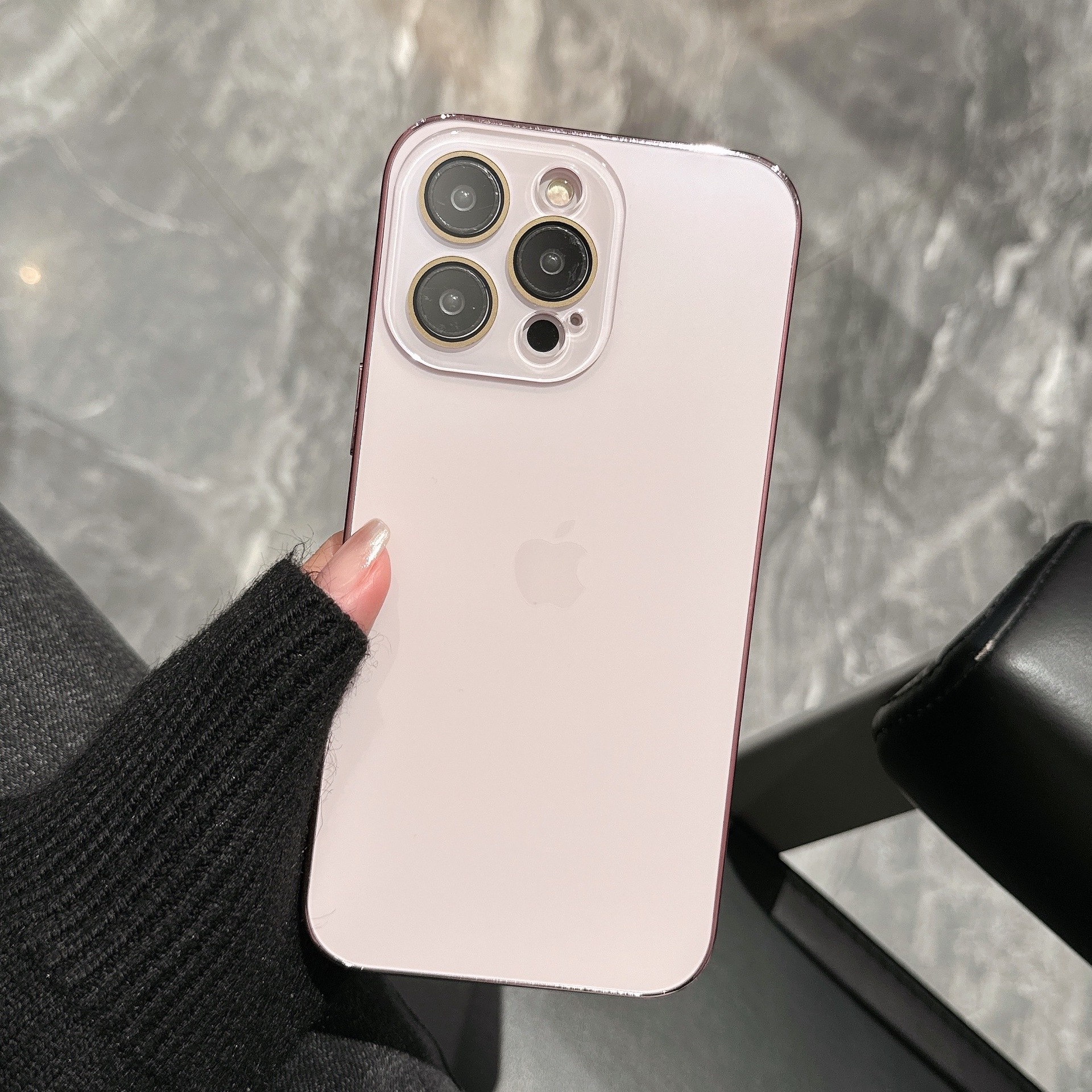 Frame Titanium Gold Shell iPhone15 pro Phone Case Good-looking All-Match for Apple 14 Electroplating All-Inclusive Drop-Resistant. 
