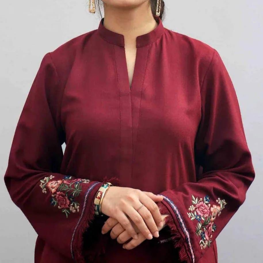 Versatile -Choice and Remark -এম্বডারি রেডিমেড ২-পিস জামা- ভি আইপি লিলেন সেলোয়ার- সিল্ক- Avant-garde Remarkable - Disclose Styles & Luxe
