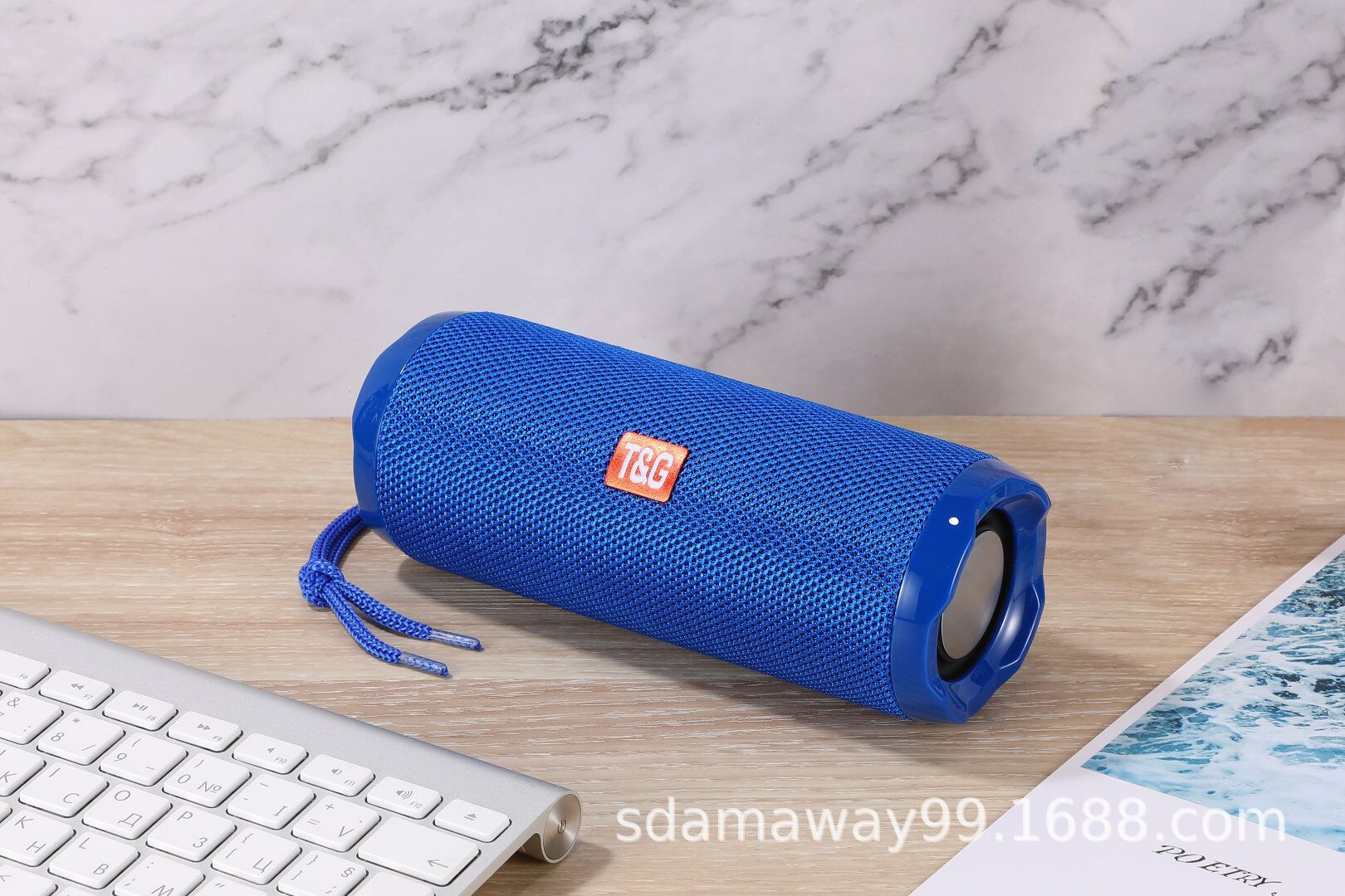 Cross-border TG191 wireless bluetooth speakerTWS fabric portable creative plug-in card U disk FM gift audio. 