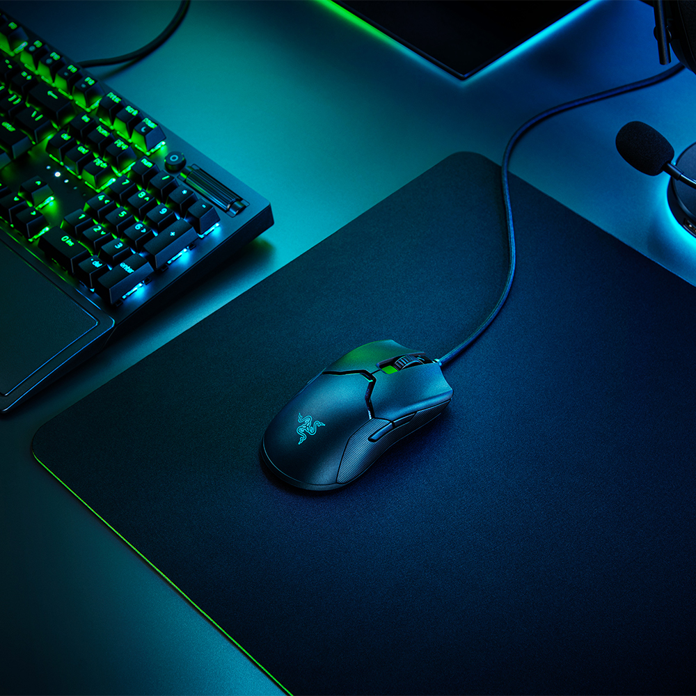 Razer Viper 8KHz Wired Gaming Mouse Lightweight Ergonomic Mouse with 8000Hz Polling Rate 20000DPI FOCUS+ Optical Sensor. 