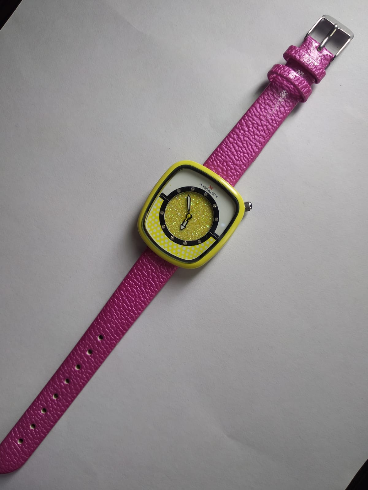 Casual stylish and Comfortable Artificial Leather and Metal Steel Unique Dial Analog Wrist Watch for Women