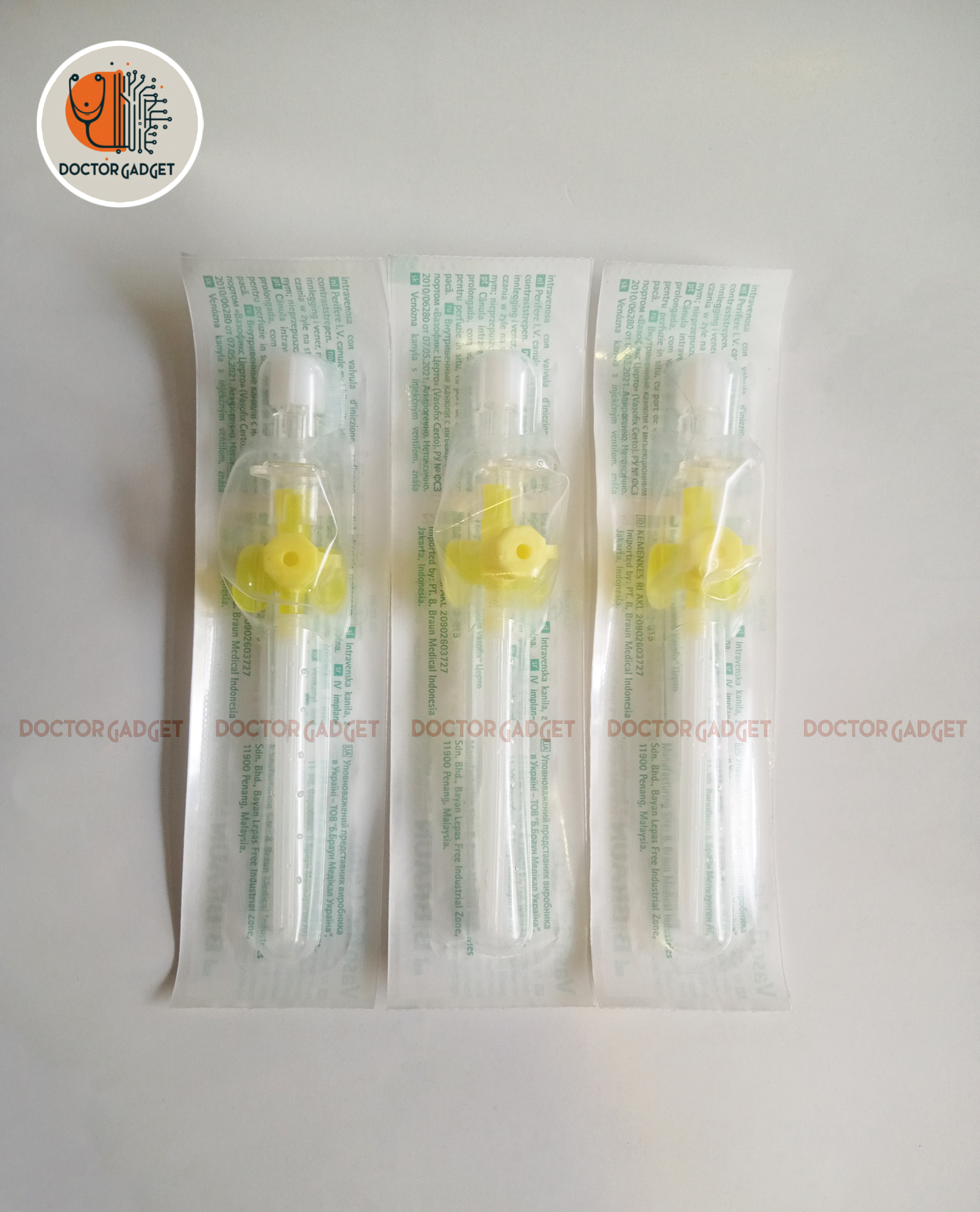 Vasofix Safety 24G Intravenous Catheter with Wings and Port | IV Indwelling Cannula. 