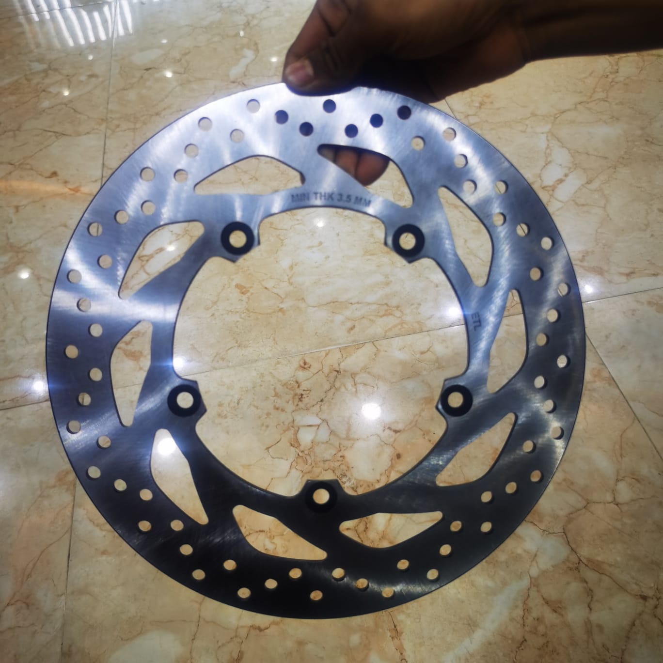 Front Disc Plate Yamaha-FZs V2, V3, R15, MT15. 