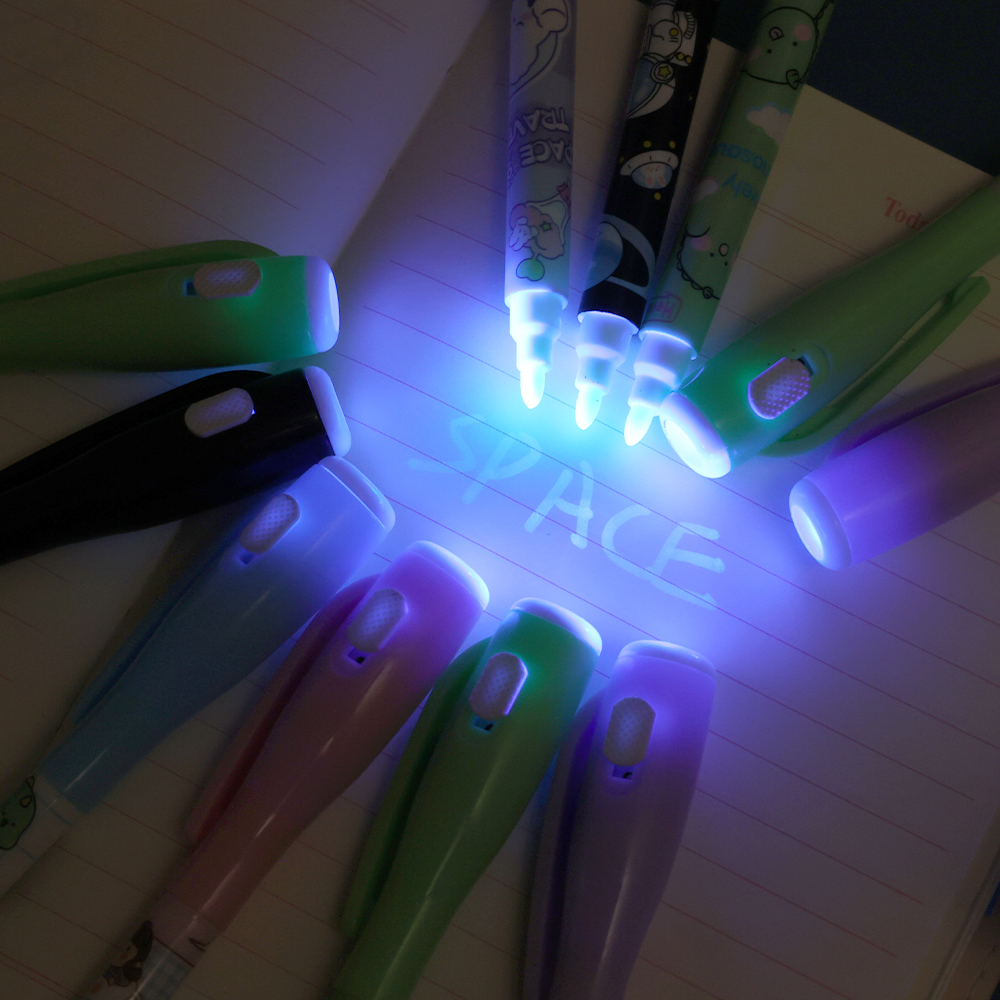 Invisible Ink Pen with LED UV Light Secret Marker Non-Toxic for Drawing and Writing. 