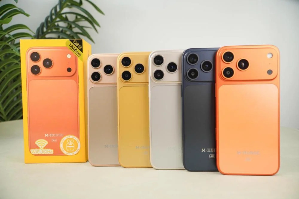 M-HORSE M17 Pro Max (6+6)12 GB RAM 128GB ROM 5000 Mah Battery 4G Network 32 MP Camera powerful CPU . 1 year Brand Warrenty