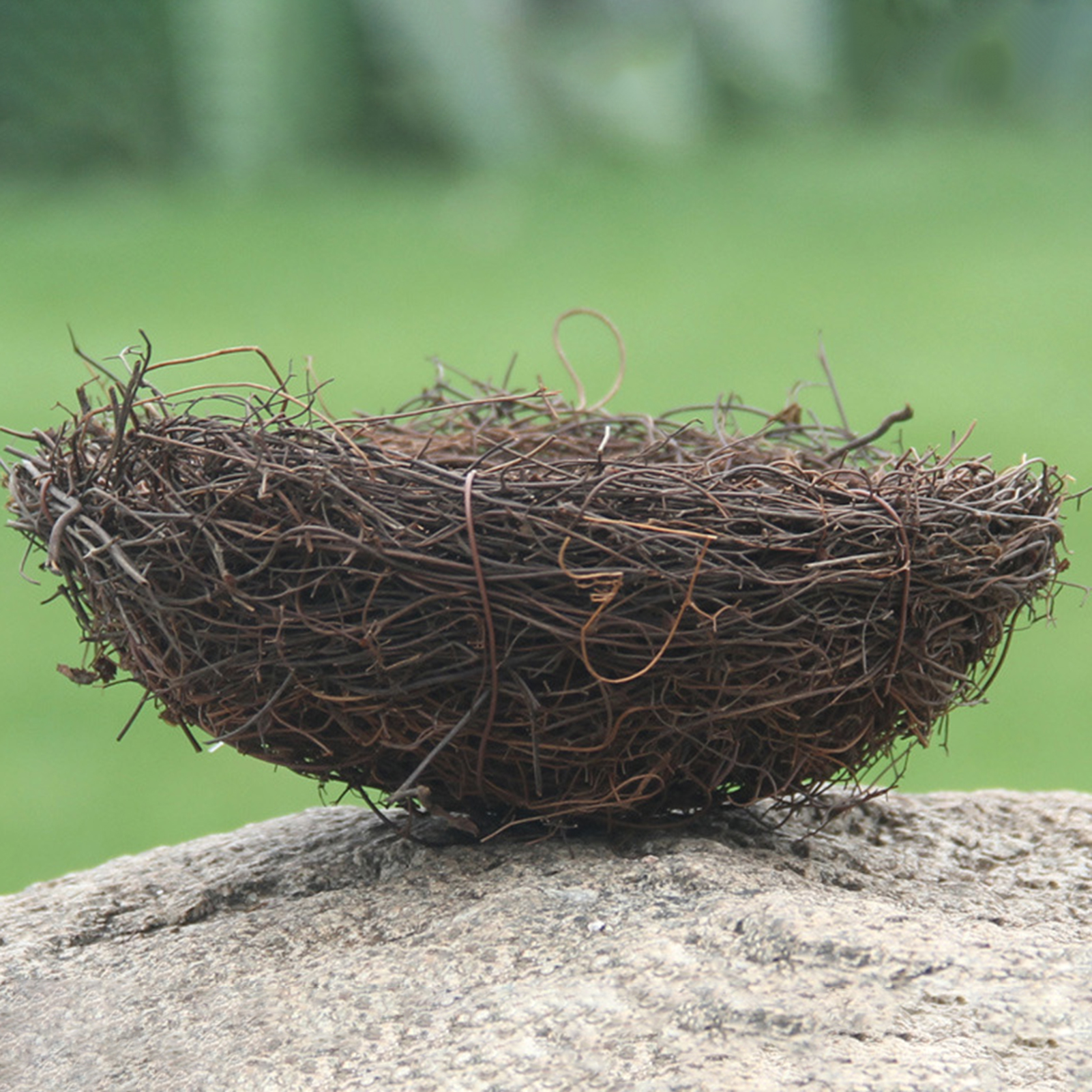 Rattan Bird Nest Anti-scratch Easter Party Bird Nest Decor. 