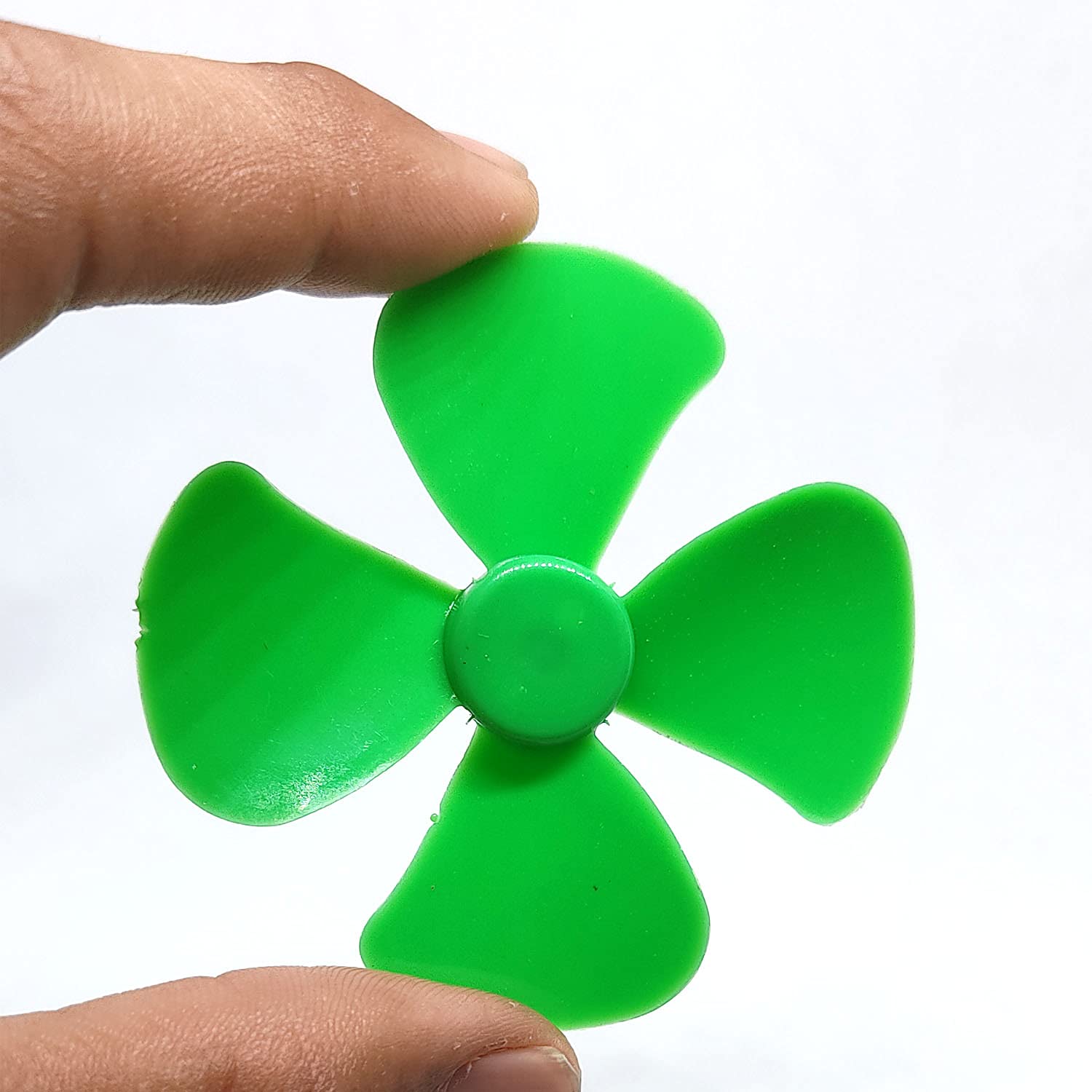 5 Ps Motor Propeller Mini Fan Blade 4 Wing Propeller for DIY Projects, Kids Project. 