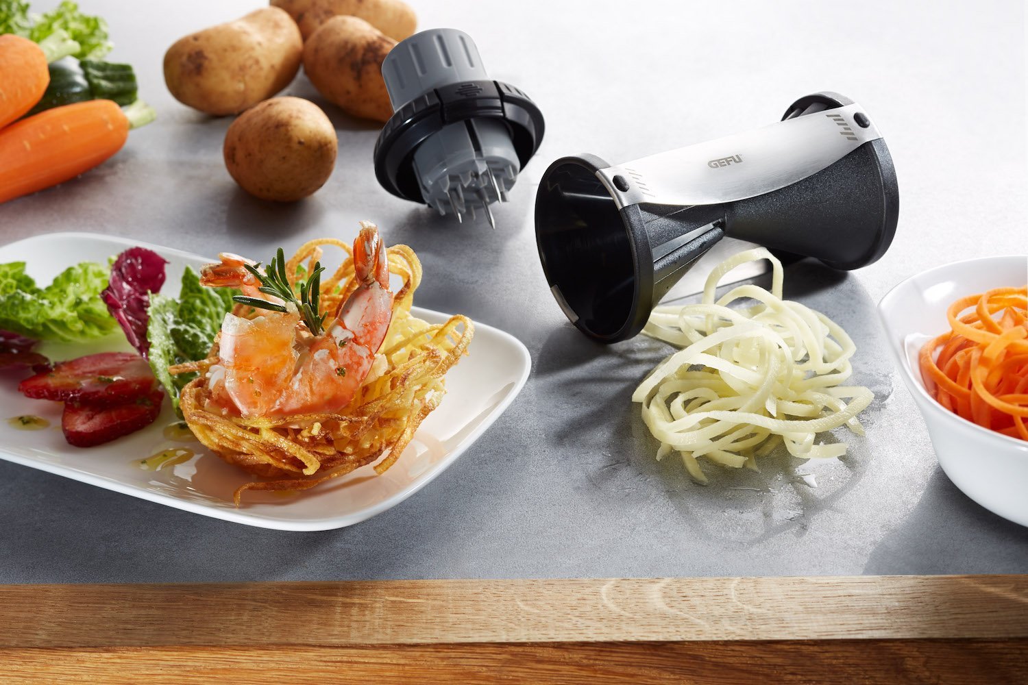 GEFU Spiralizer - Vegetable Spiral Slicer with Attachable Finger Guard - Spirelli 2.0