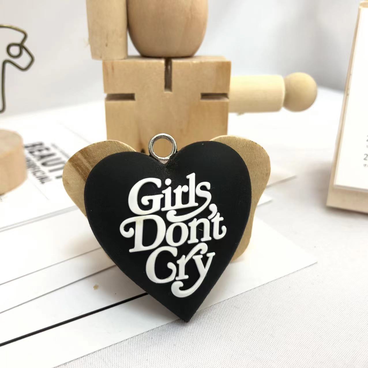 HUMAN MADE Girls Don’t Cry Keyring VERDY HUMAN MADE x Nigo Verdy Girls Don't Cry Collaboration Heart