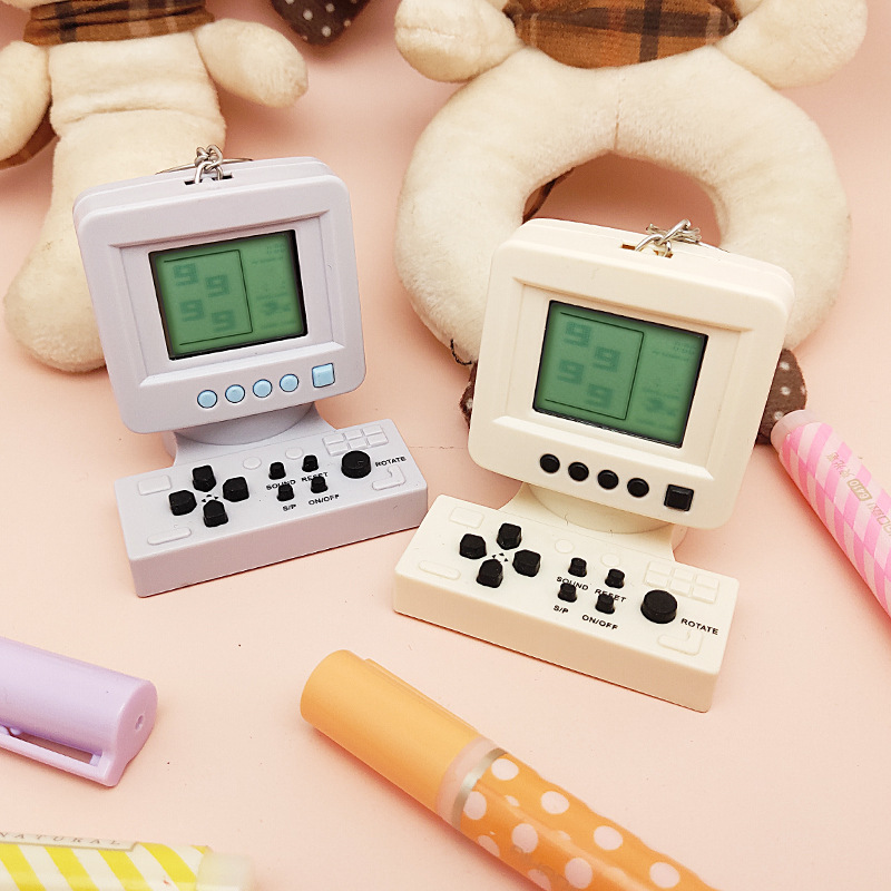 Retro nostalgic kids pocket mini computer Russia cube game console keychain creative gift small toys. 