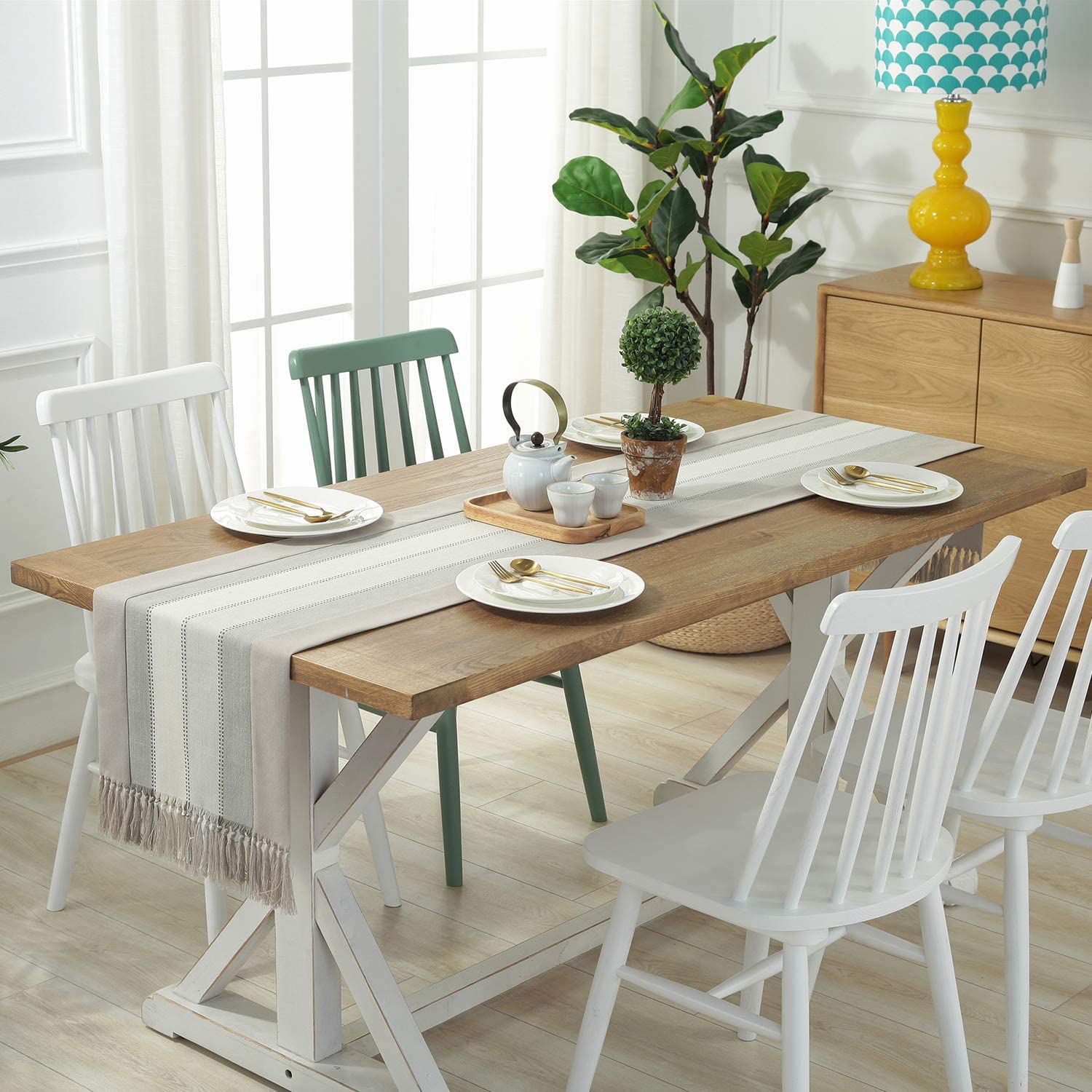 Vertical Stripe Rustic Table Runner with Tassels Linen Cotton Coffee Dining Table Cloth Runners Long Non Slip(38x220cm). 